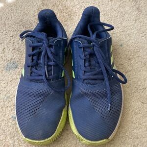 Youth/boys size 4 Adidas Court Jam XJ